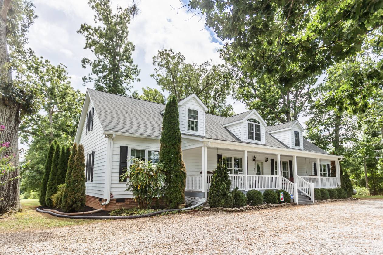 Horse Property for sale.