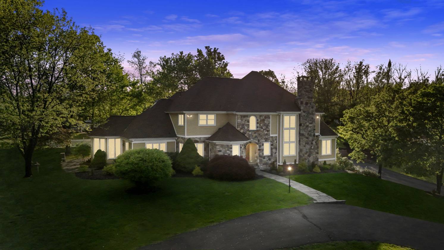 Horse Property for sale.