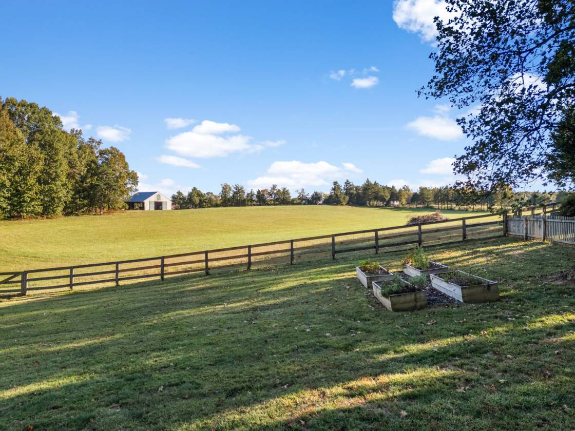 Distinguished Goochland Horse Farm - photo 10