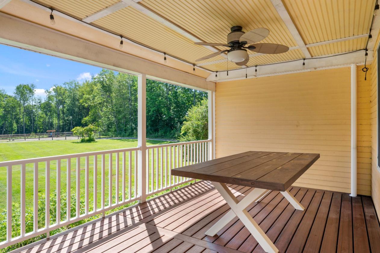 ENERGY EFFICIENT EQUESTRIAN HOMESTEAD - photo 25