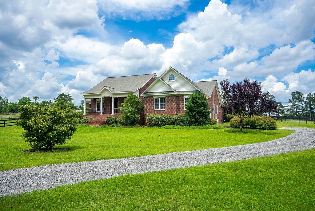 Horse Property for sale.