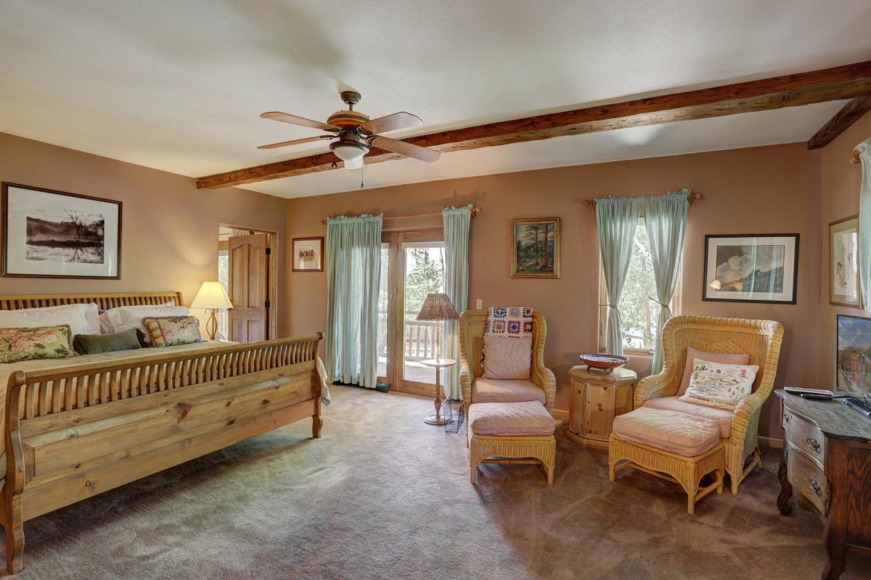 Colorado Mountain horse property with many water features. Buena