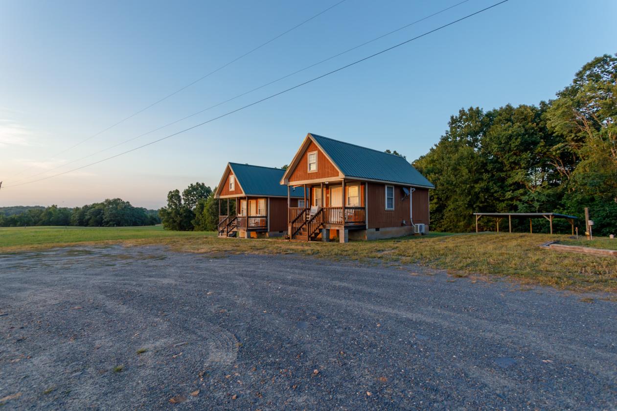 Heated Indoor 67 Acre Horse Training Facility - photo 27