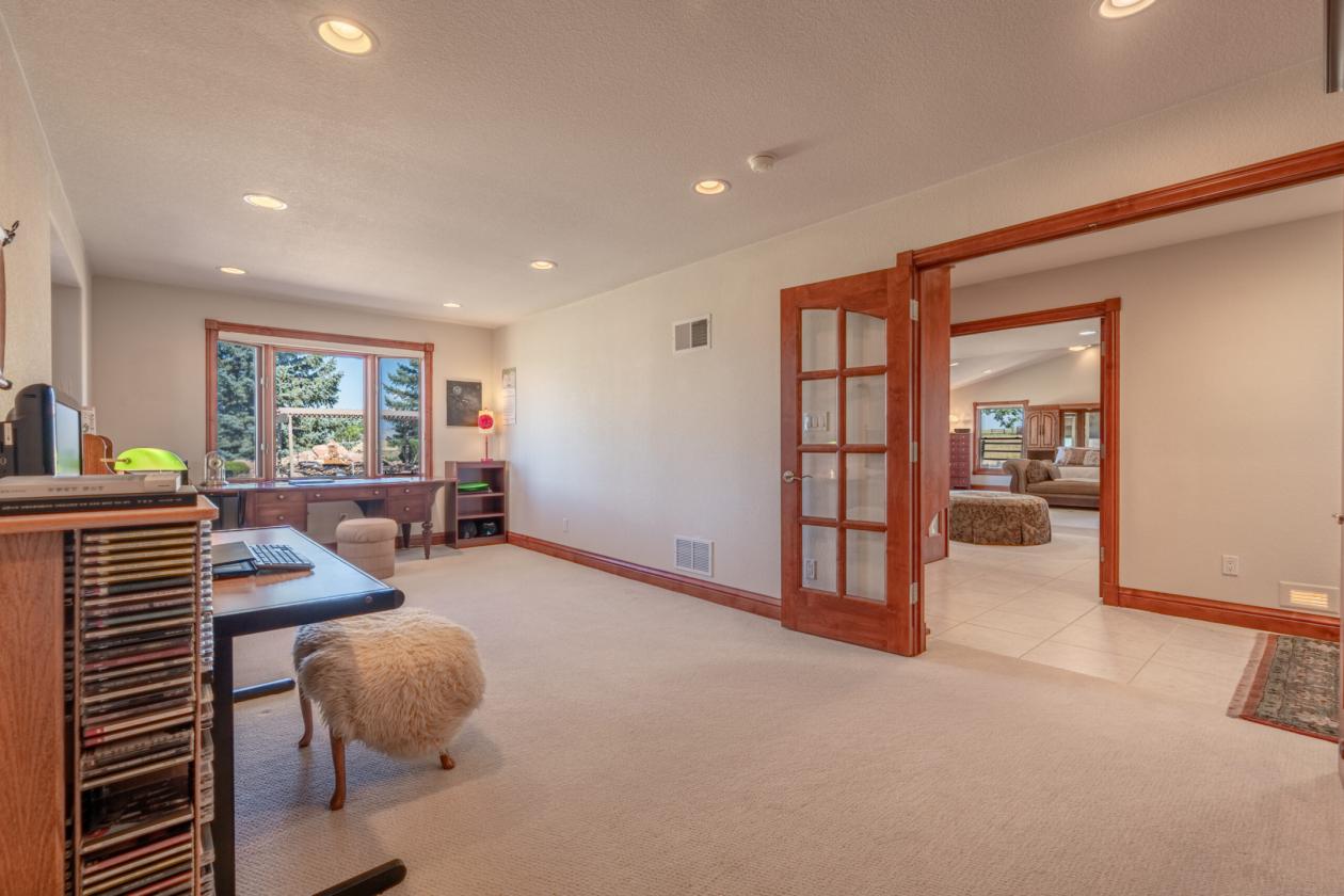 Yellowstone Estate - photo 25