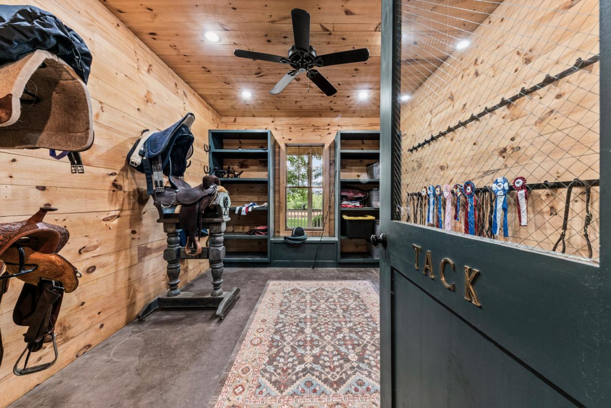 Luxury Equestrian Estate - 96 Acres - photo 12