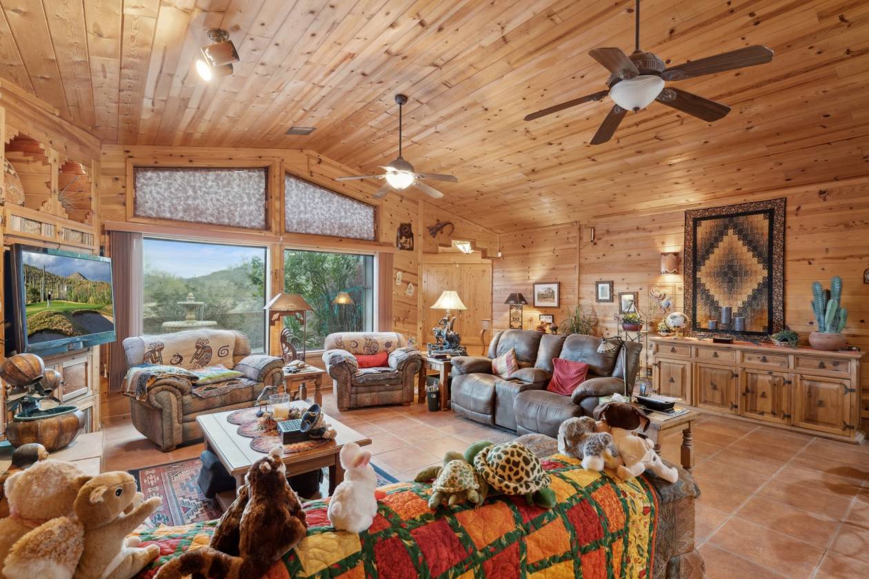 Home on 10+/- acres with private well! - photo 2