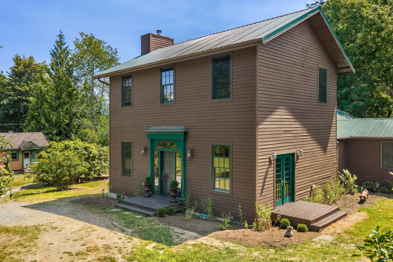 Private 13 Acre Country Estate - photo 22