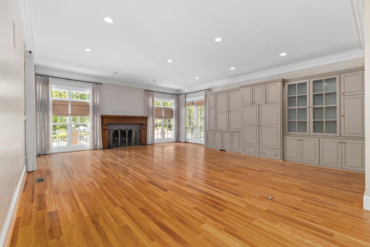 Timeless Southern Estate on 102 acres - photo 9