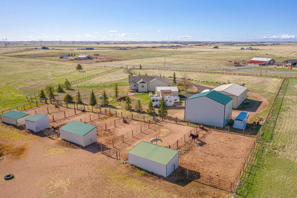 Horse Ranch Deluxe in Northern Colorado 35 acres w... Wellington
