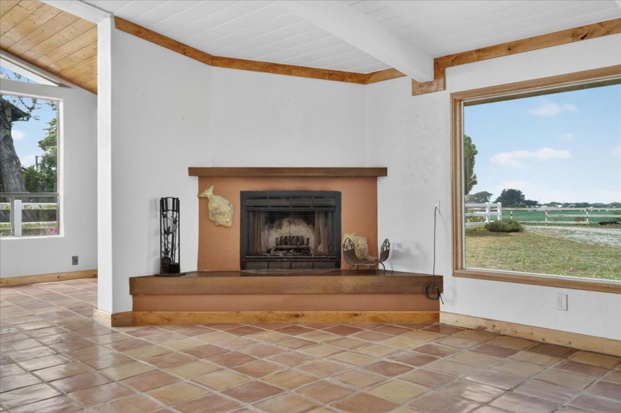 Spectacular horse property with ocean views! - photo 10