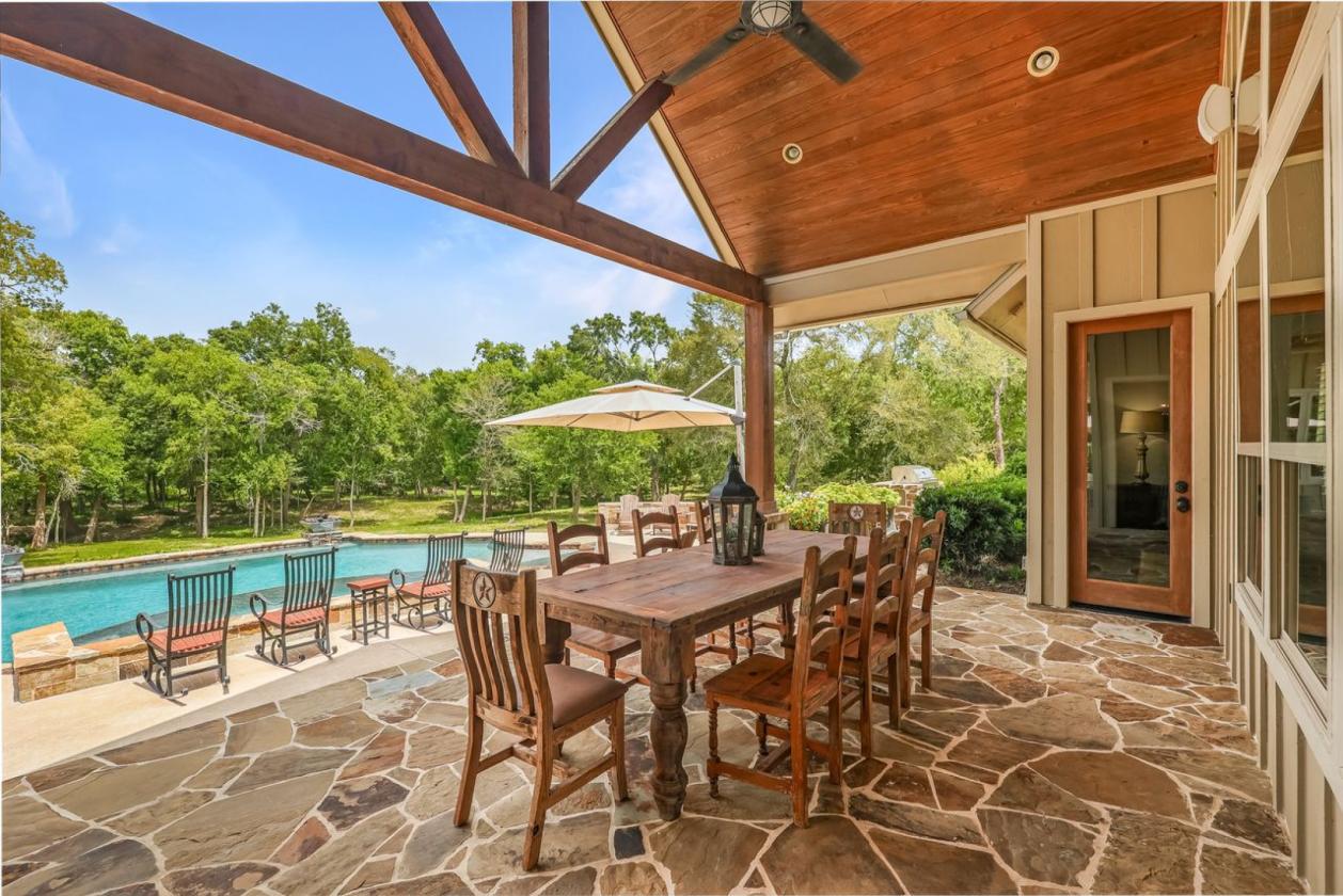 13.6 Acres of Luxury in the Gated Community - photo 18