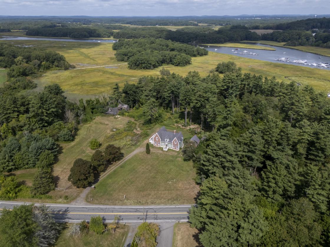 16.9 acres of equestrian potential with marshland - photo 2