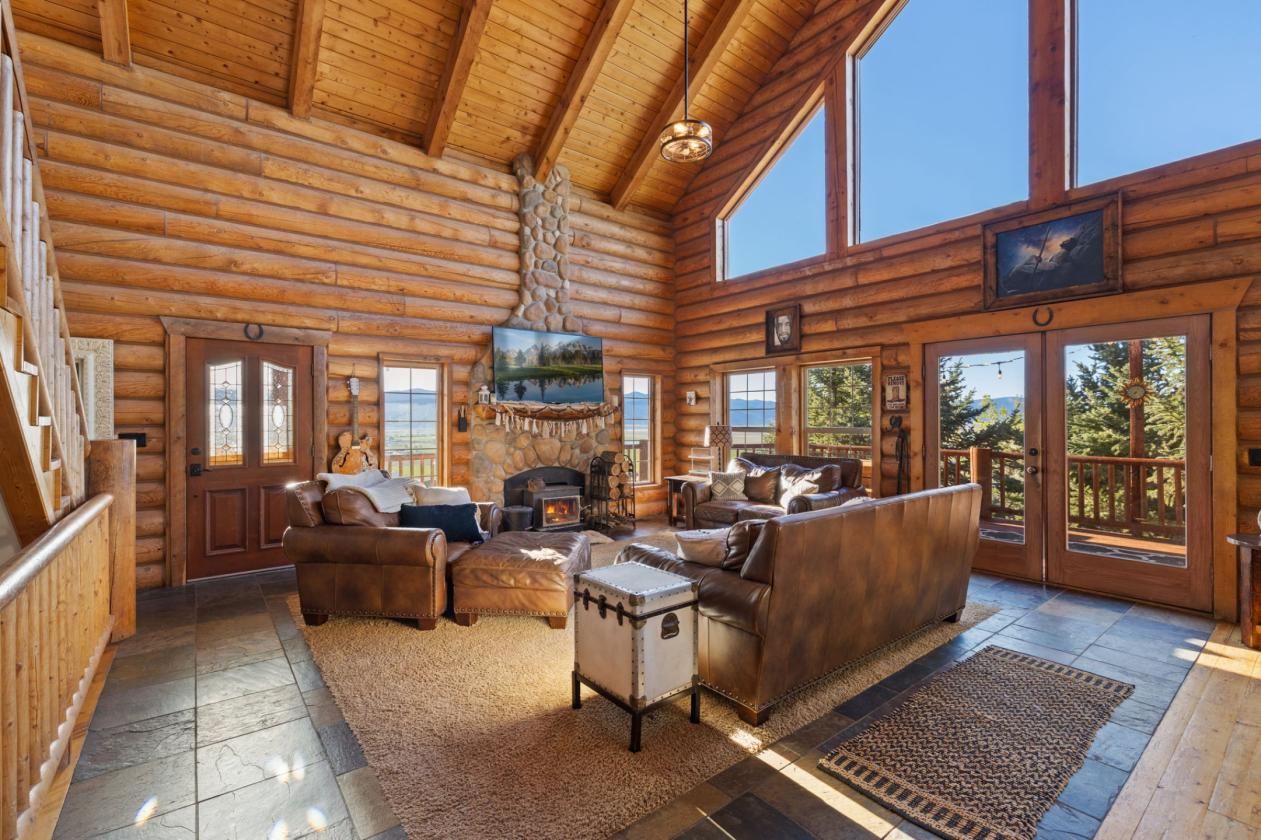 Self-Sufficient Luxury 10-Acre Turnkey Homestead - photo 12