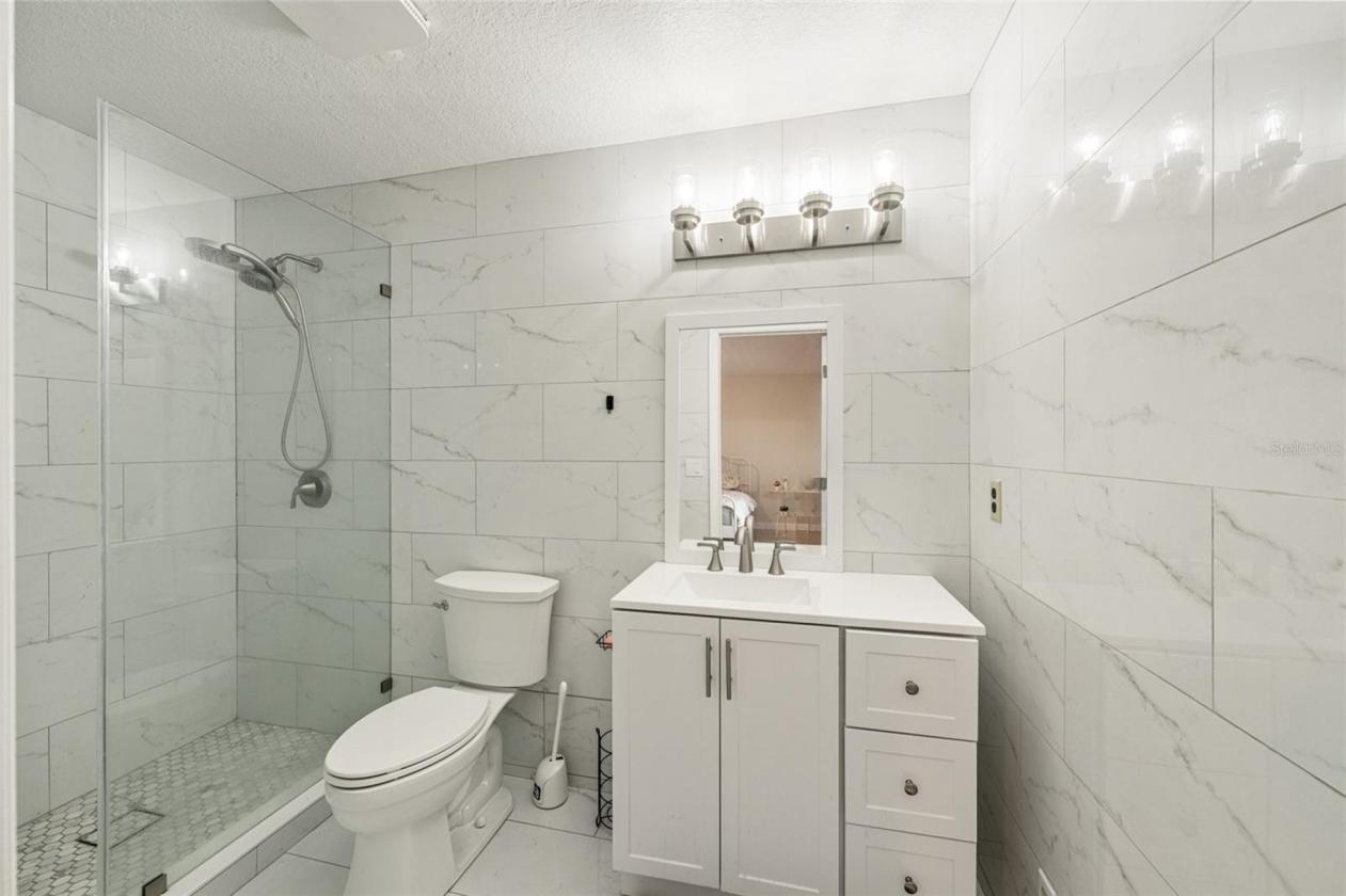 Equestrian Estate with Business Flexibility - photo 15