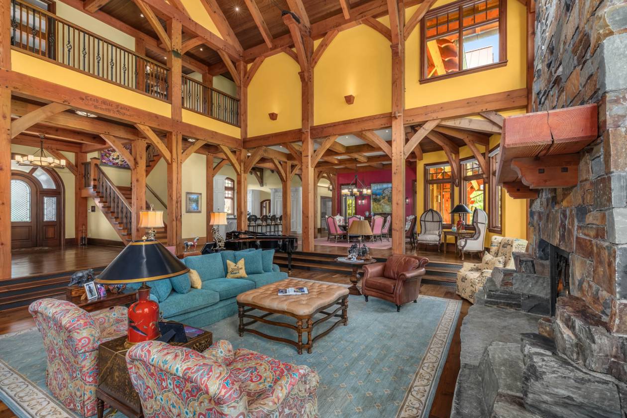 Exclusive Equestrian Estate on 53 Acres - photo 5