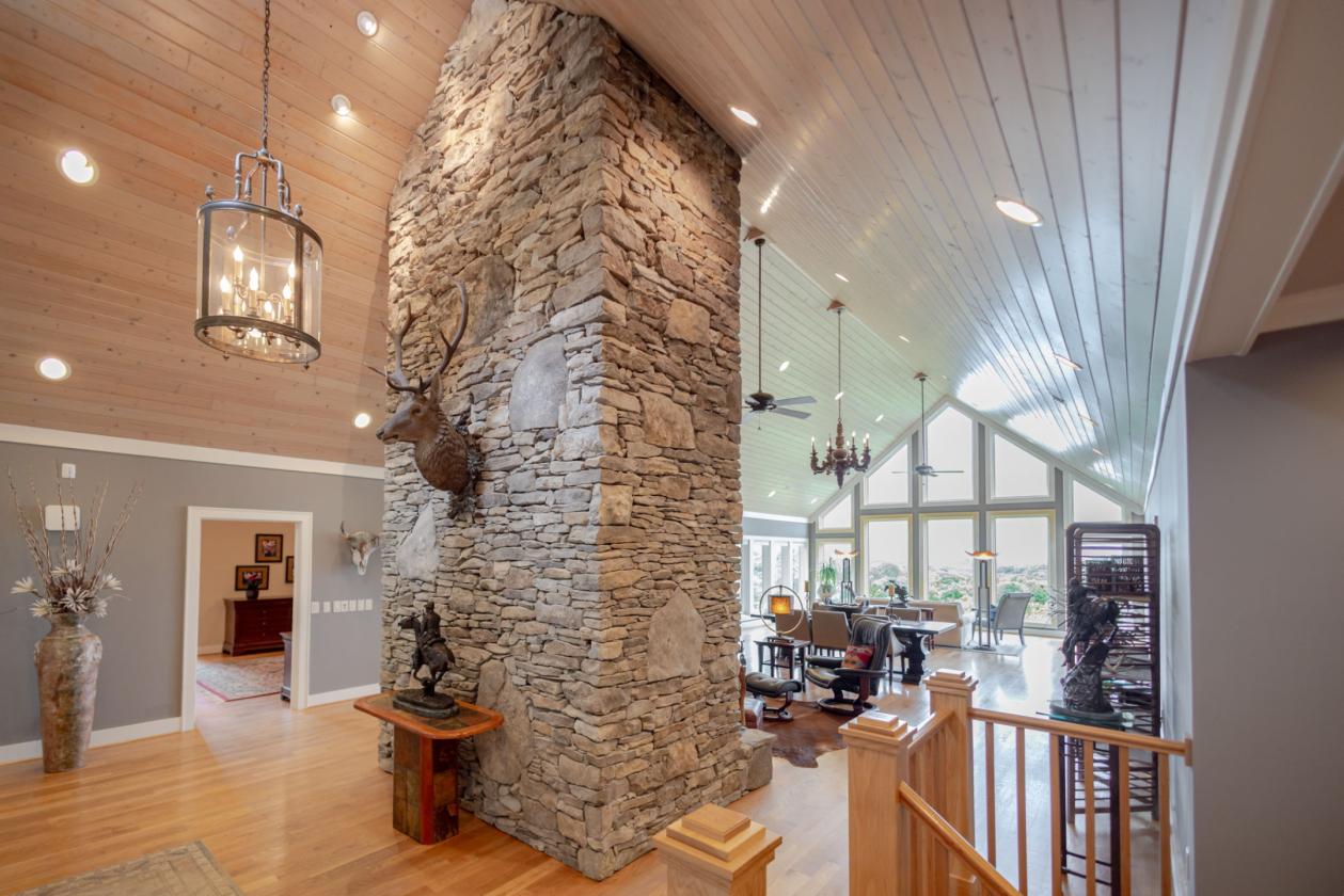 Where Luxury Living Meets The Equestrian Lifestyle - photo 10