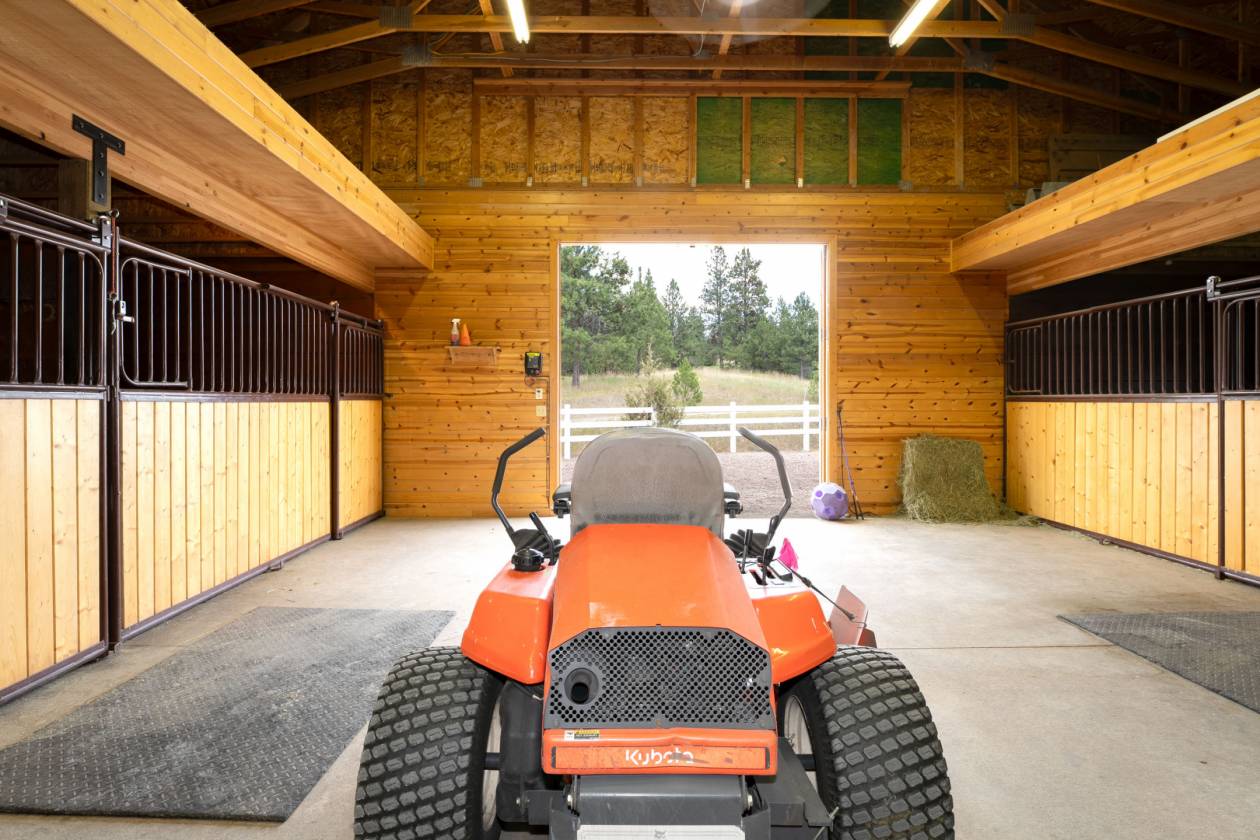 Amazing Equestrian and Orchard Property - photo 13