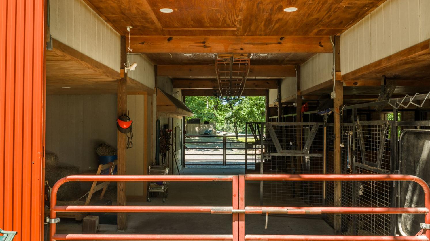 Luxury Private Equestrian Estate - photo 23