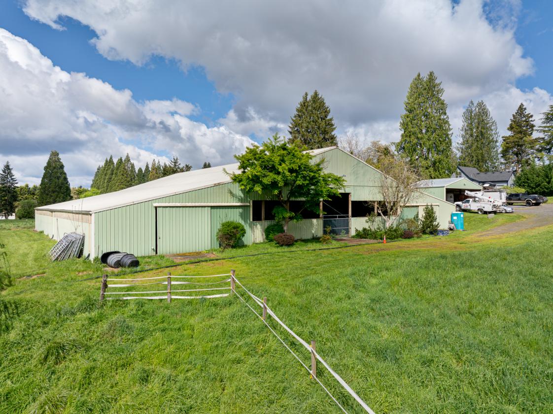 Amazing Farmhouse/Equestrian Property - photo 5