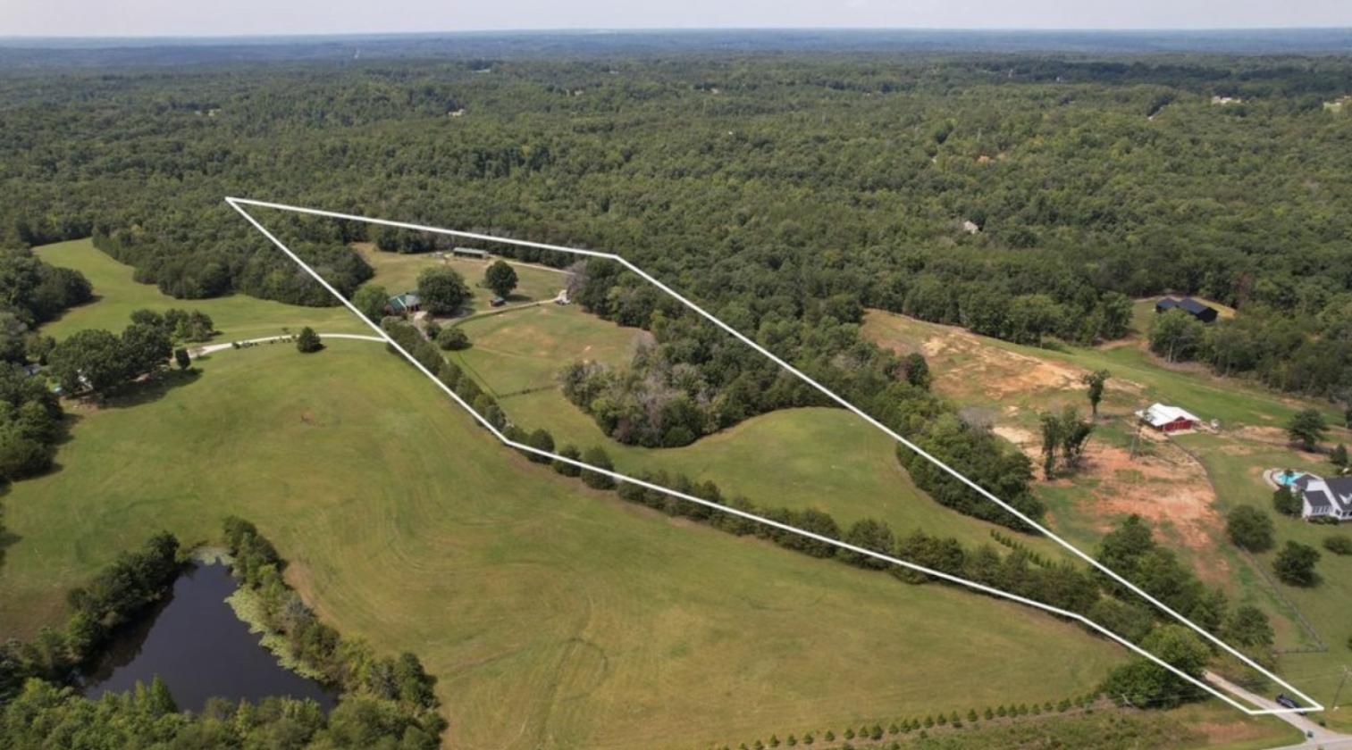Beautiful Equestrian Property - photo 4