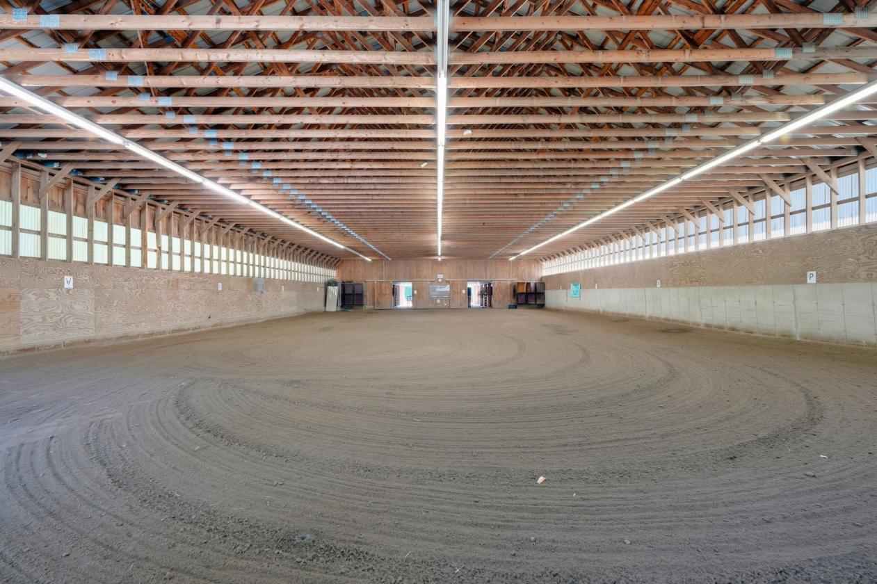 Equestrian Estate with indoor and outdoor arenas - photo 21