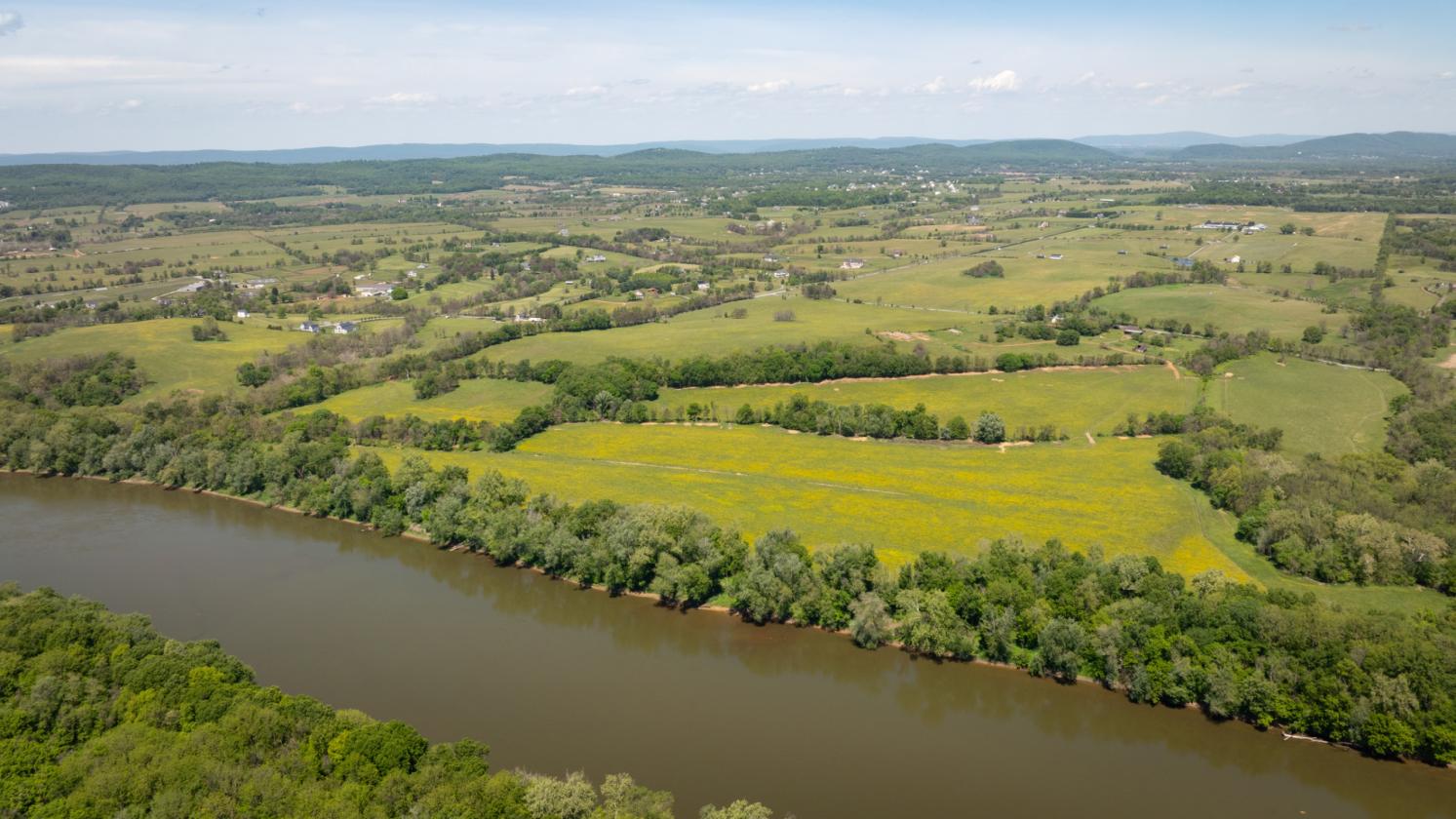 Stunning 1,000+ Acre Equestrian Land - photo 3