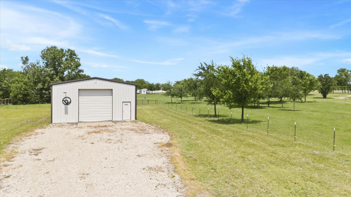 AMAZING HORSE PROPERTY 44+ ACRES - photo 28