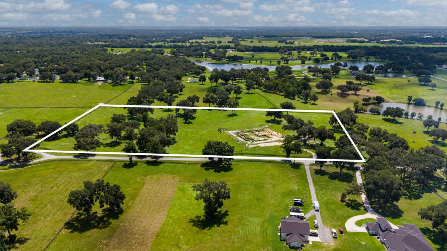 Equestrian home site with incredible view - photo 4
