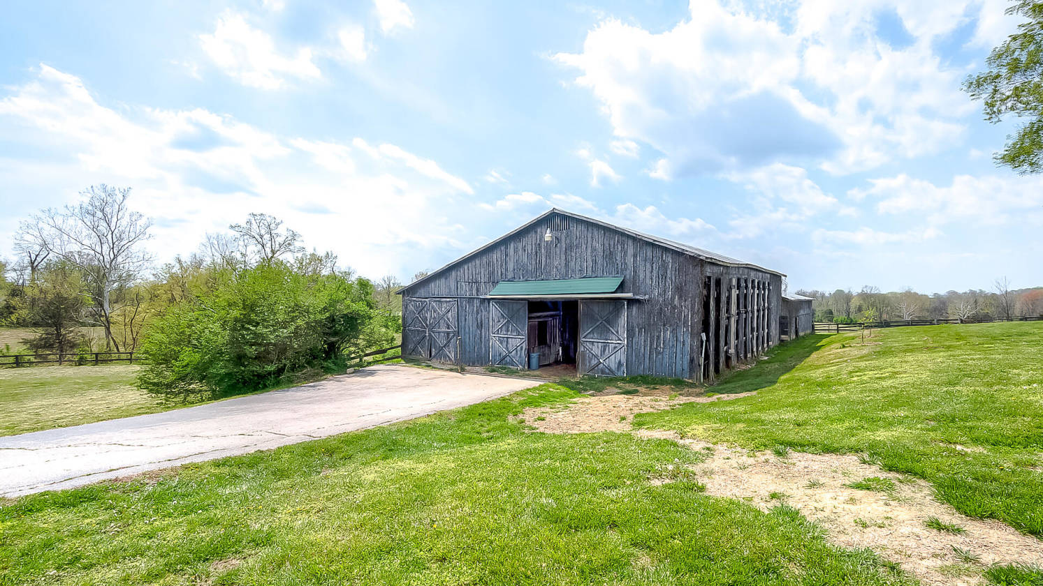 Horse Property with Pool! Frankfort, Franklin County, Kentucky