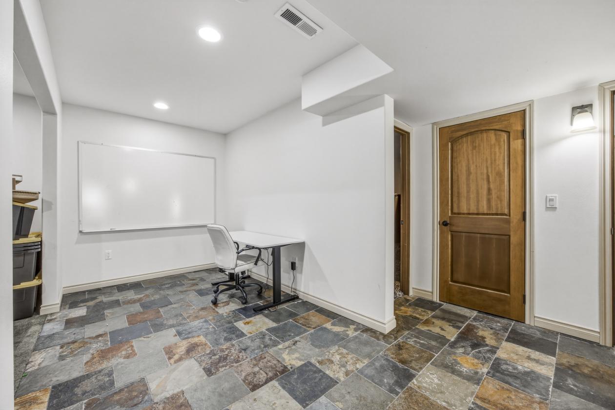 Muti Generational with 5 acres - photo 9