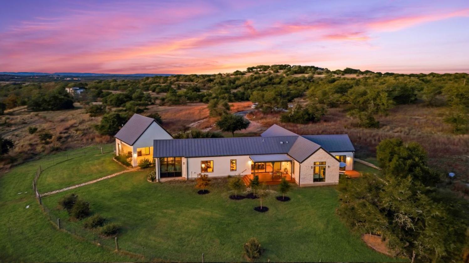 Luxury Home with Community Equestrian Center - photo 2