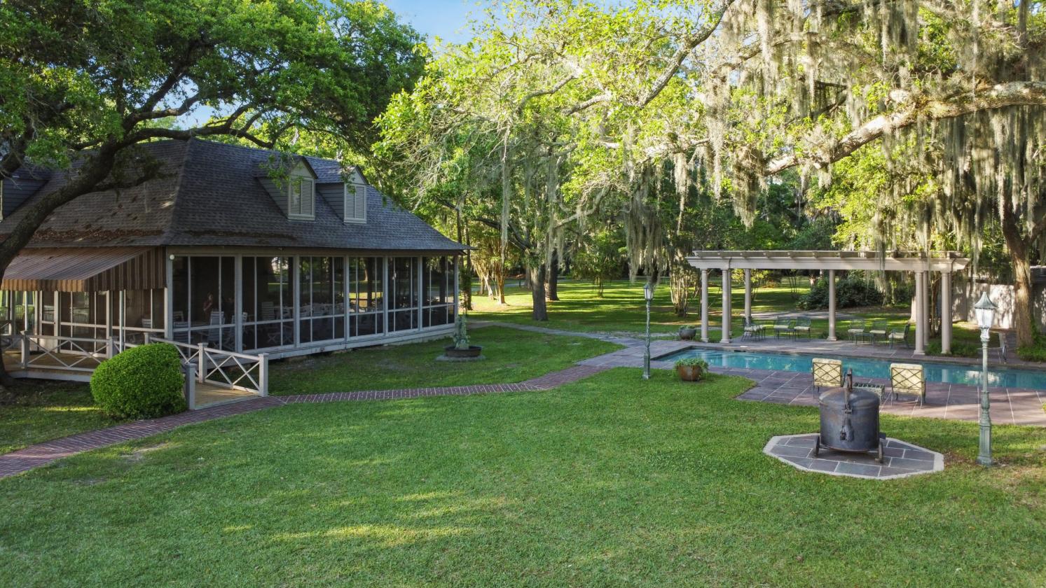 93 Acre Gulf-Front Estate. Horses Welcome - photo 28