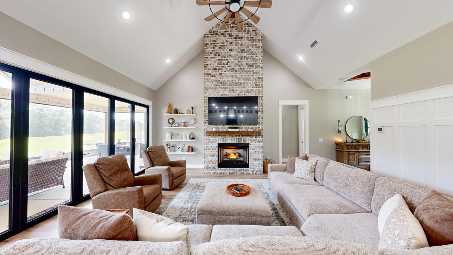 Luxury Farm Retreat: Pasture, Pond & Privacy - photo 9