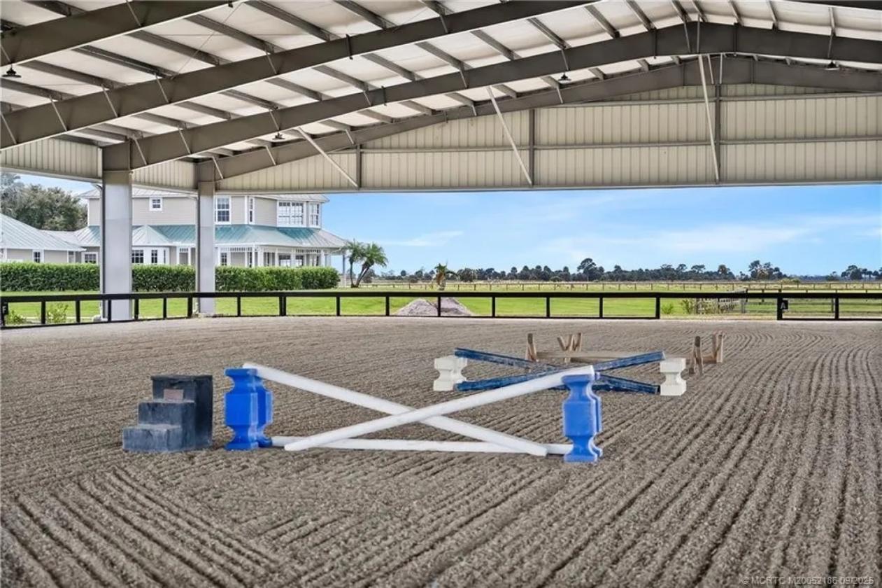 Income-Producing Equestrian Estate w/15-Stall Barn - photo 7