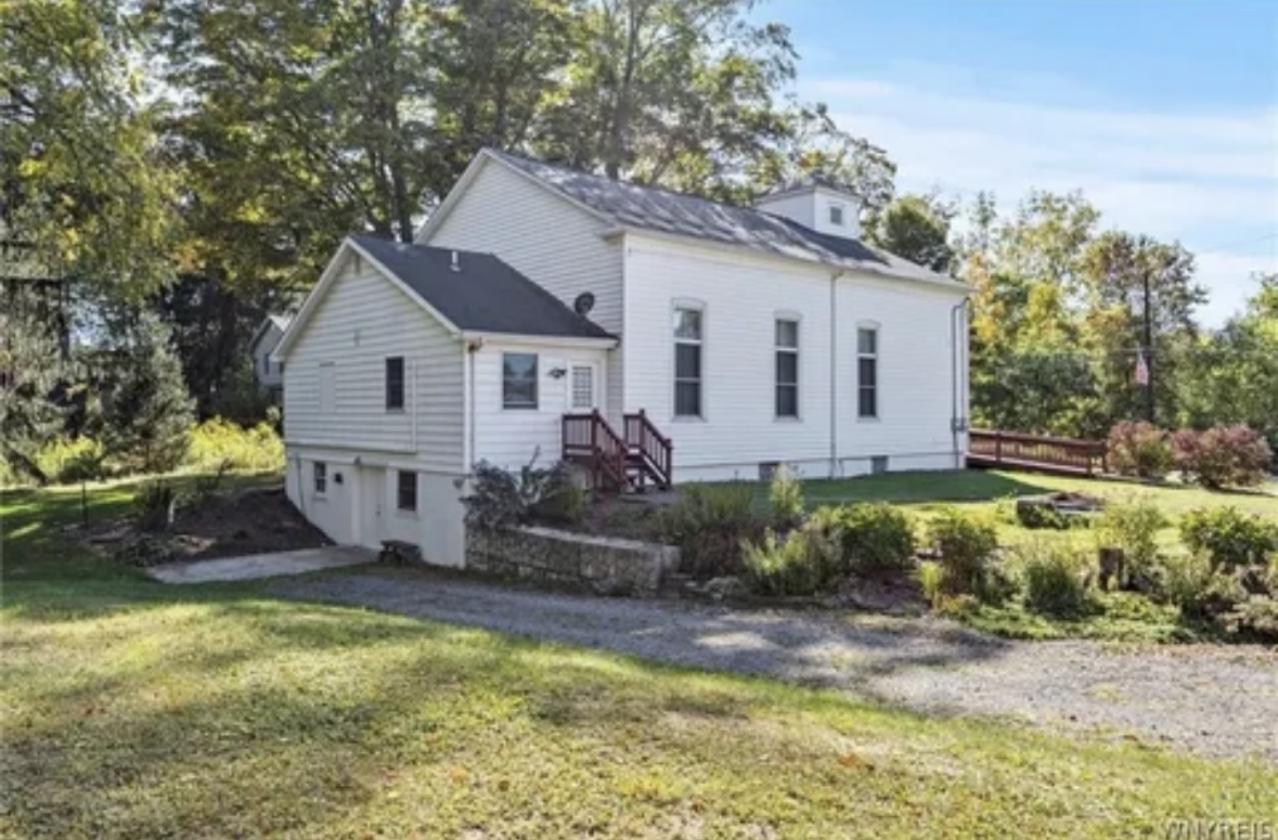 Horse Property gorgeous view 5ac- 2 barns & home - photo 6
