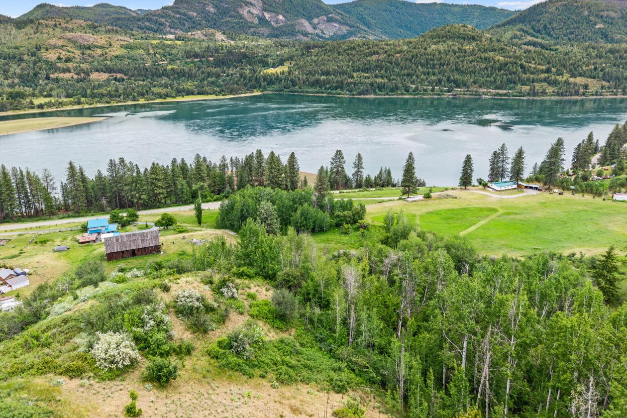 Columbia River views on 14 acres w/room for horses - photo 26