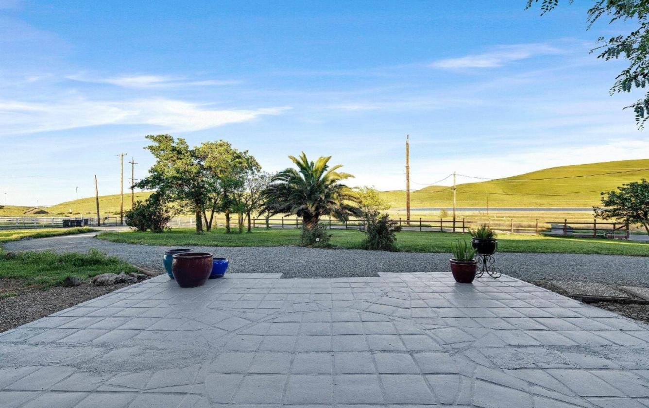 Full Moon Ranch - photo 6