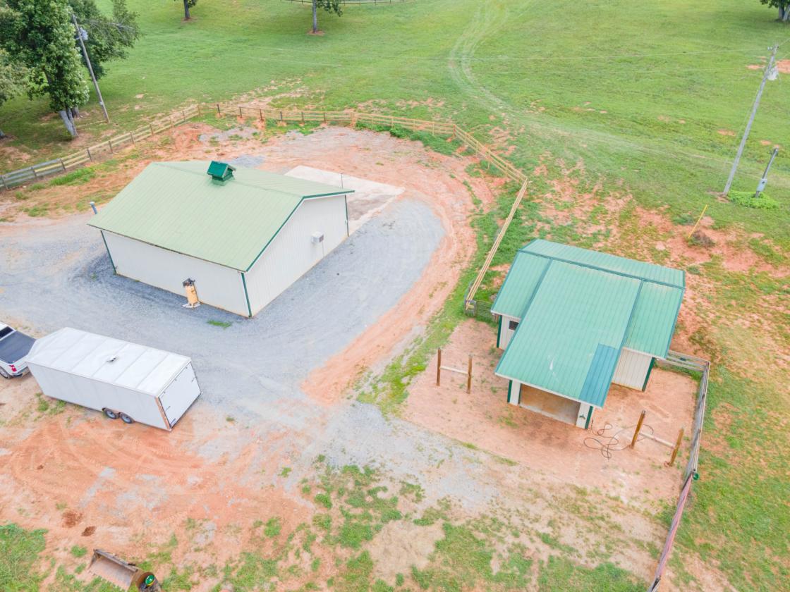 FANTASTIC EQUESTRIAN PROPERTY - photo 26