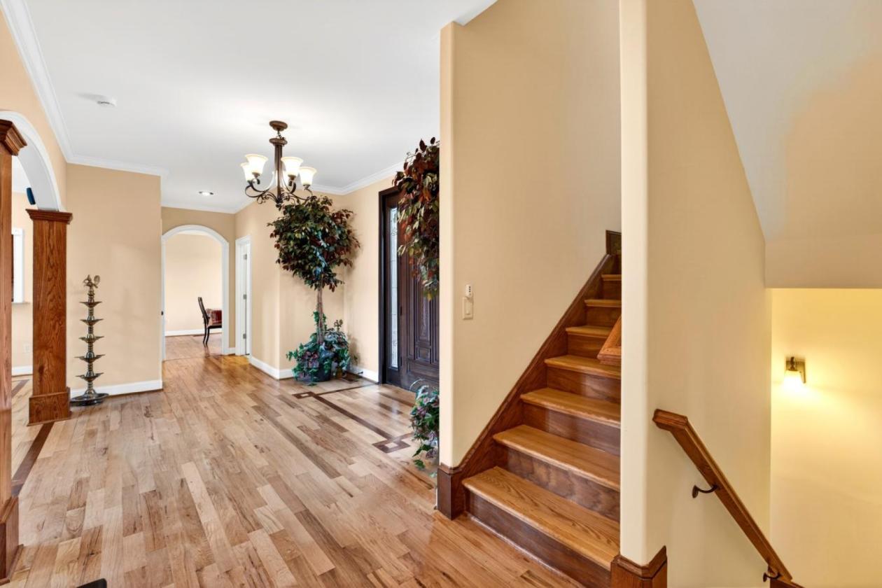 Lake Front Manor! - photo 28