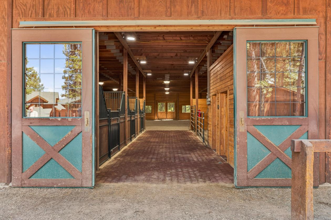Luxury 25-acre Horse Property - photo 15