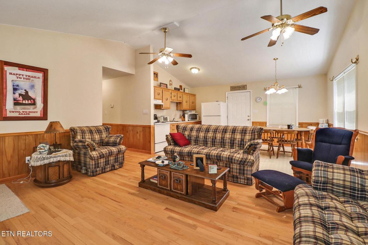 Cozy cabin in the woods, Big South Fork - photo 10