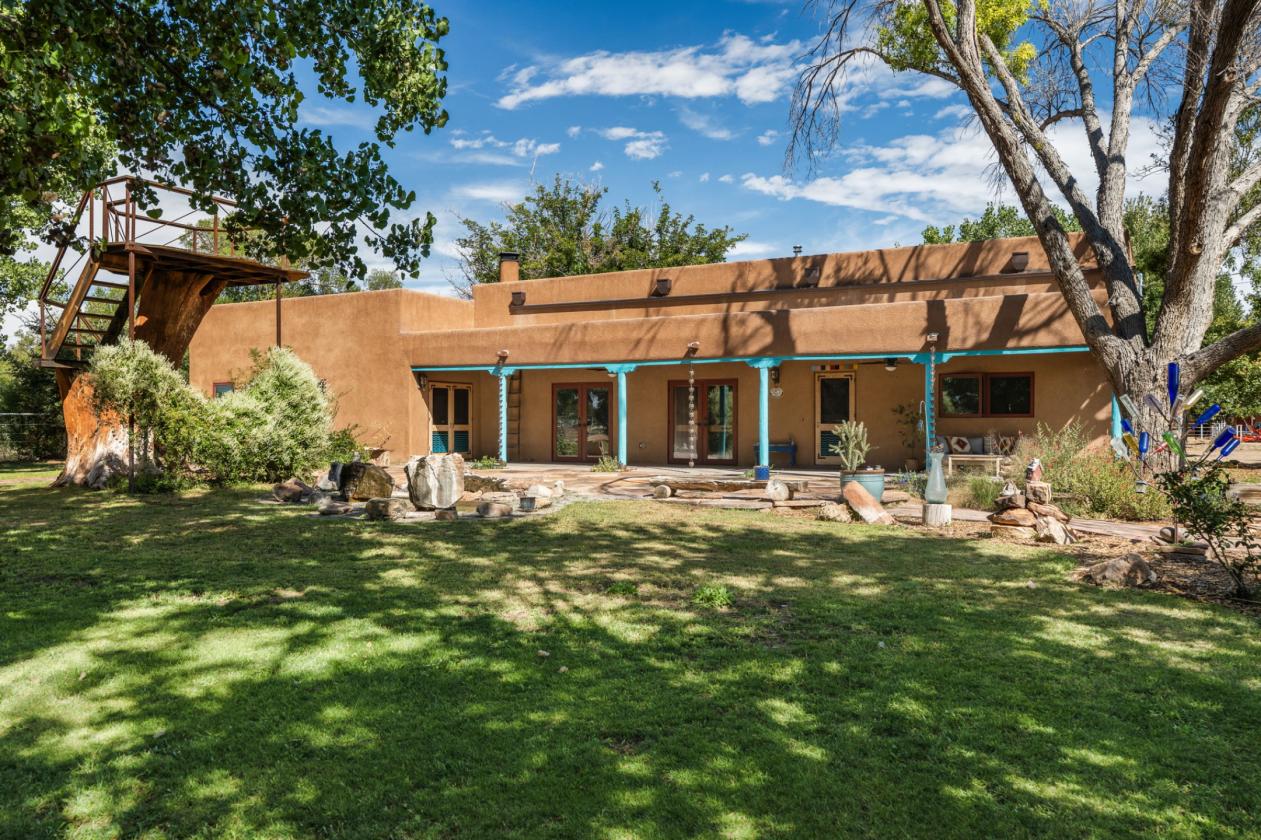 Refined Rural Living with Equestrian Facilities - photo 4