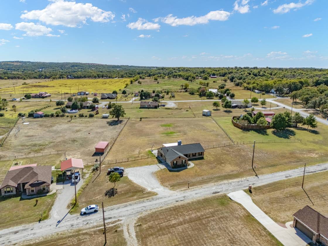 Horse Property for sale.