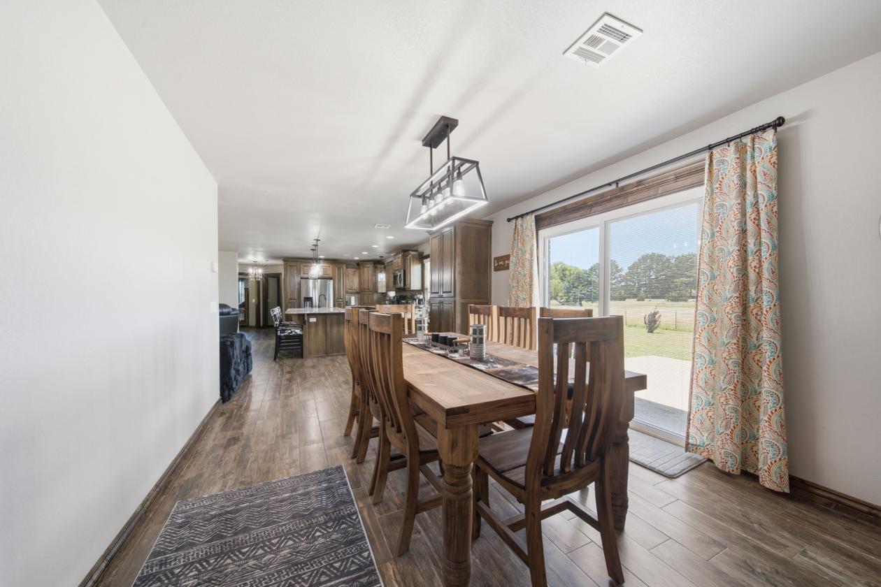 Executive Southwest Home - photo 15
