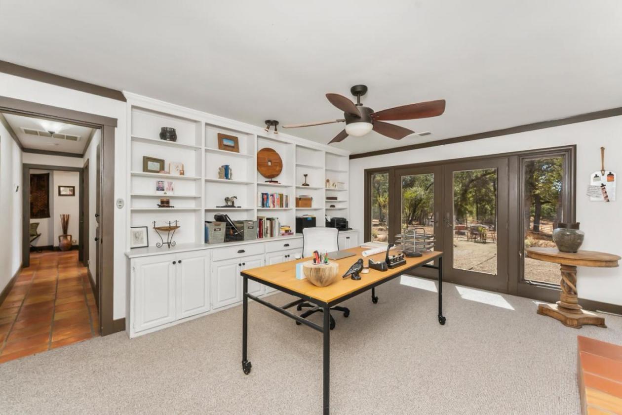10-Acre Ranch in Equestrian Community - photo 19