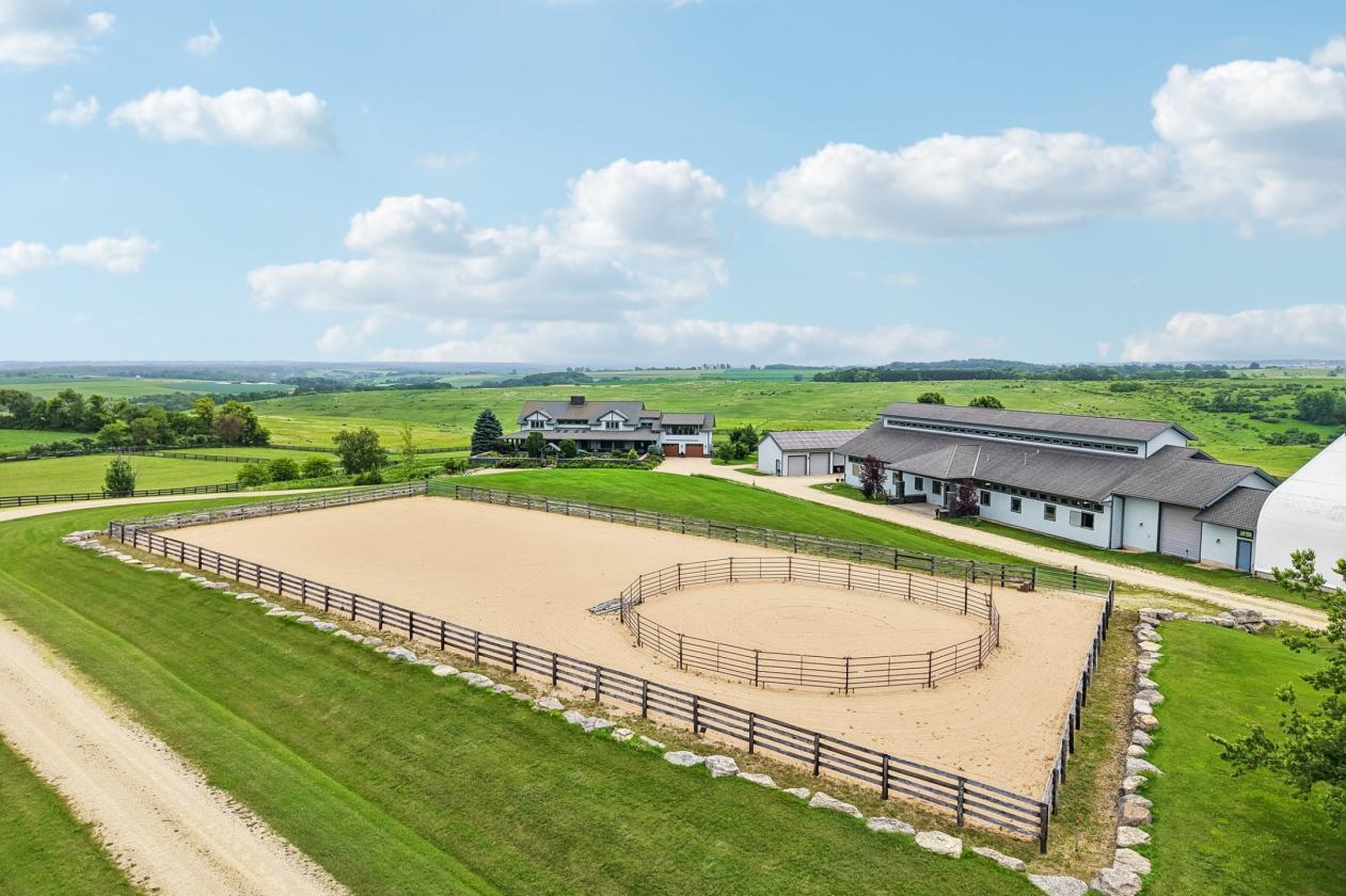 Luxury Equestrian center - photo 28