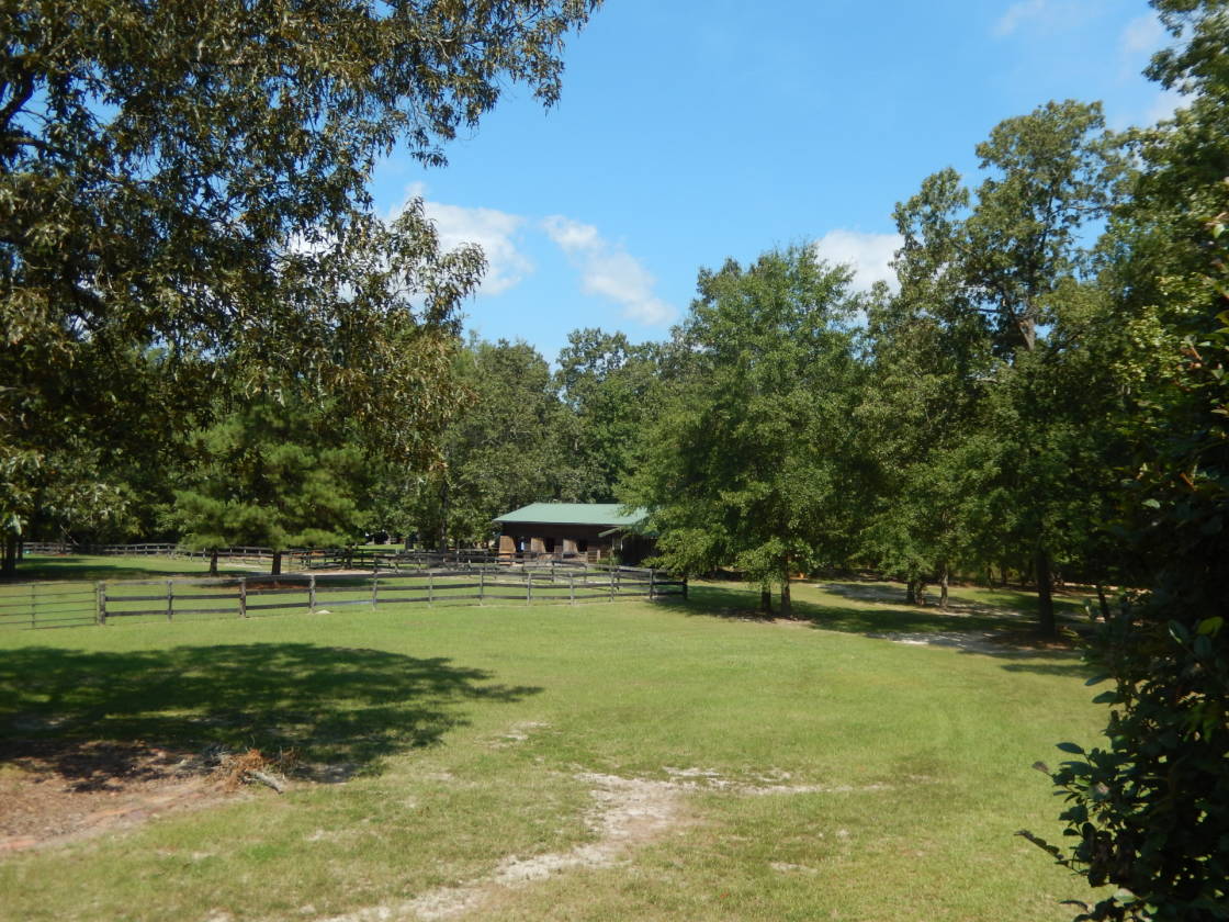 Beautiful TurnKey Farm on 20 Acres Rembert, Kershaw County, South