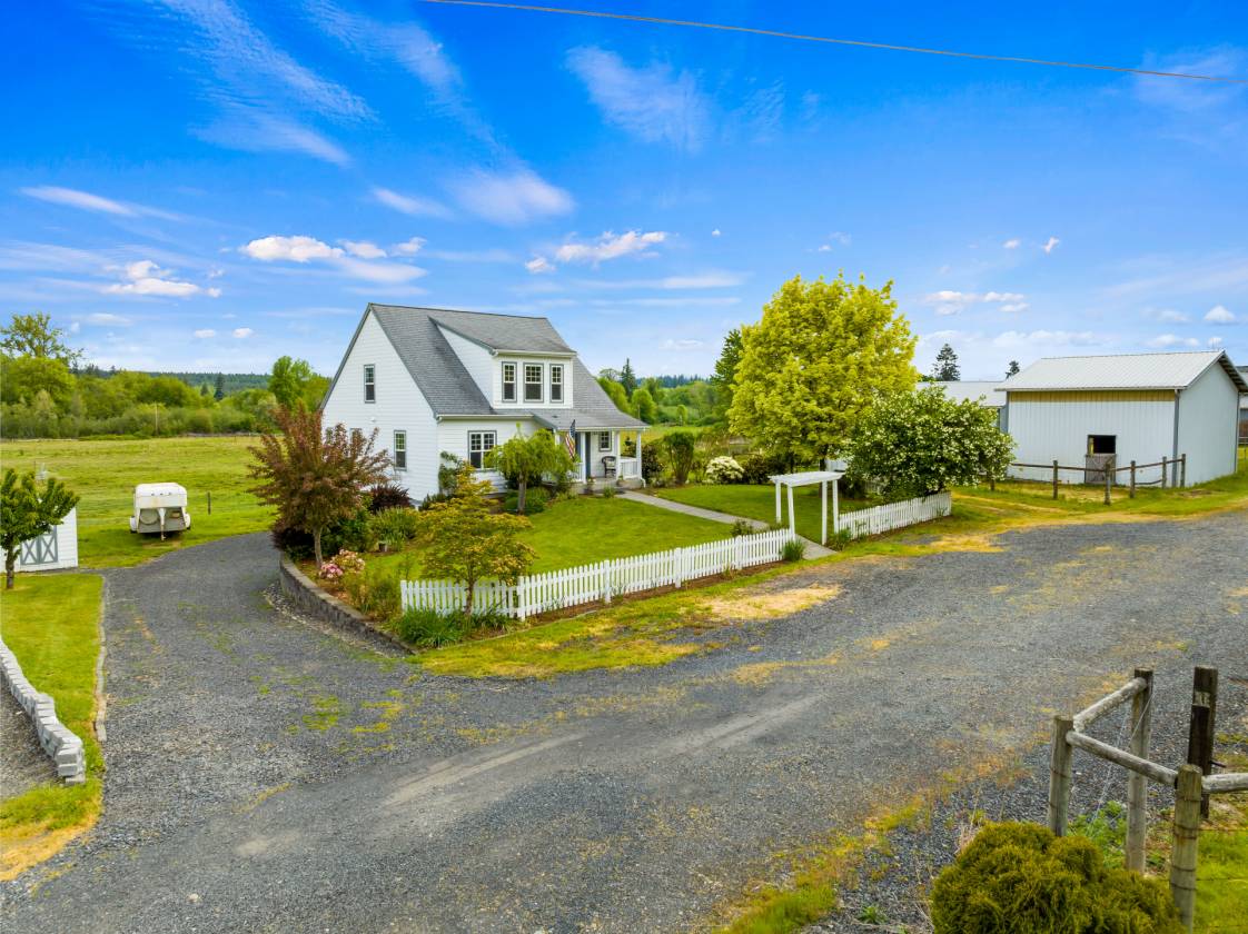Horse Property for sale.