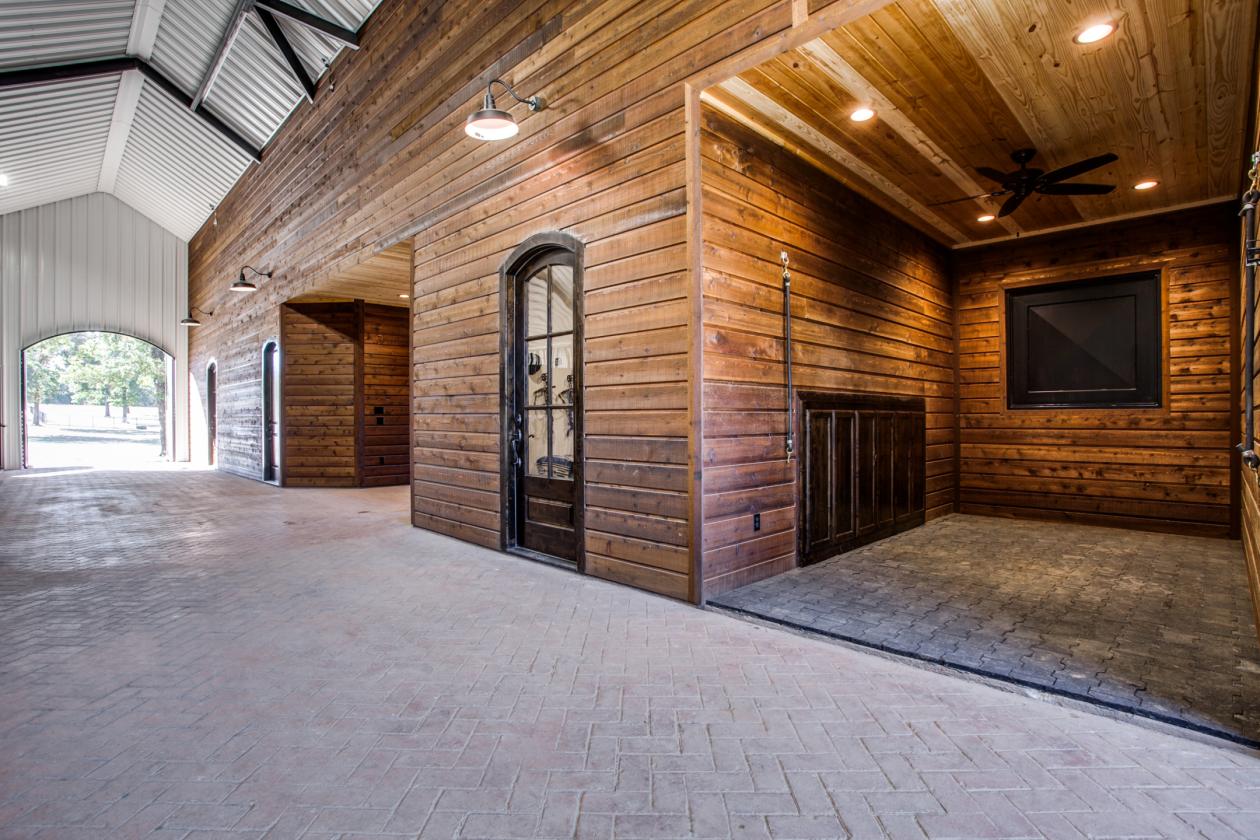 Private Equestrian Estate on 19+ Acres - photo 5