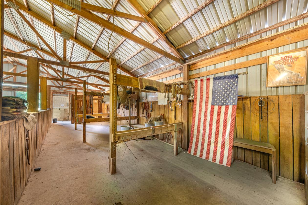 G&G Stables: 18+ acre Horse Facility - photo 18